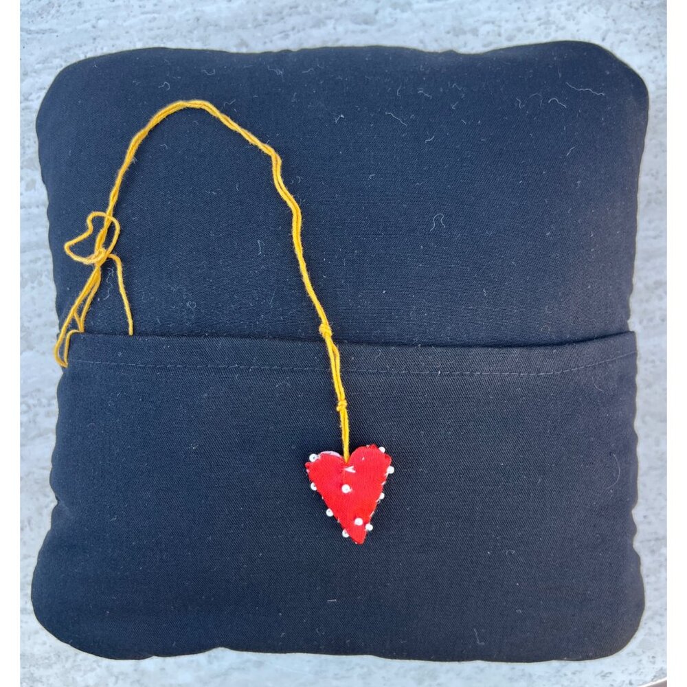 Zapotec Wish Pillow Black W/ Hand Woven Yei Figure & Heart Charm in Pocket Wool - Picture 4 of 9